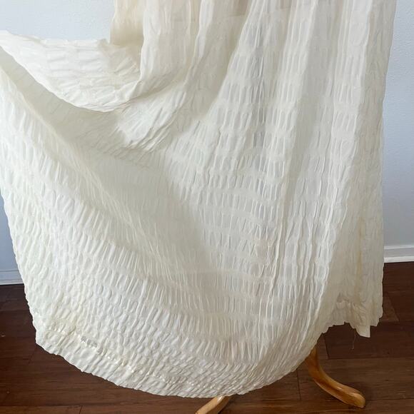 Vintage 1940s Nightgown by Iris Creme Nylon Seersucker Crepe // Size 32 Small - Picture 5 of 11